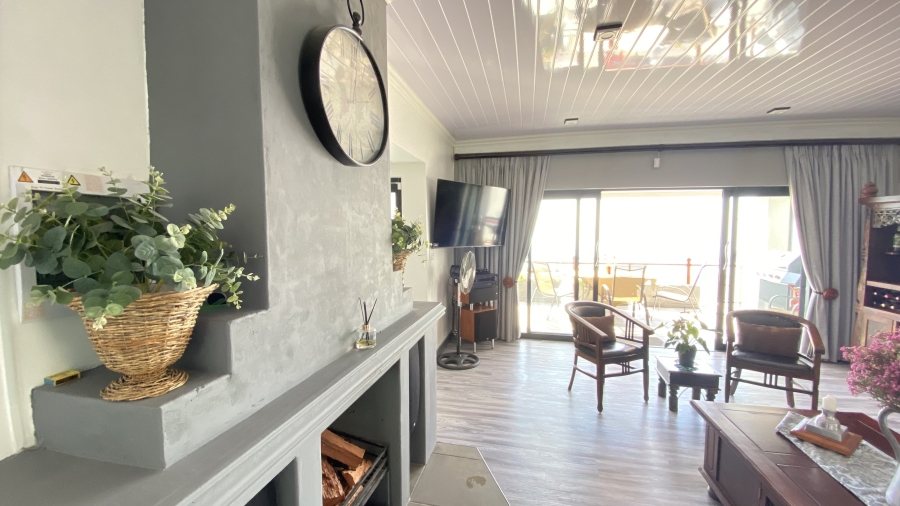 3 Bedroom Property for Sale in Seaforth Western Cape